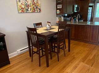 48 Dean St APT 4, Stamford, CT 06902