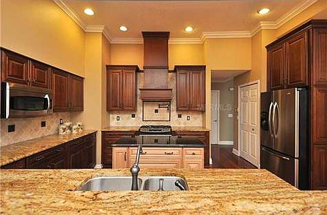5th image of 11915 Middlebury Dr