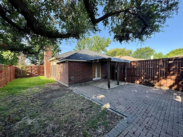 979 Mauve Dr — Photo 17