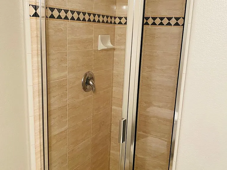 1162 Alexandra Ln — Photo 24