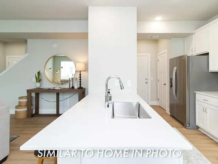 First Street Commons — Photo 6