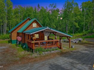 32853 S McKinley View Dr, Talkeetna, AK 99676
