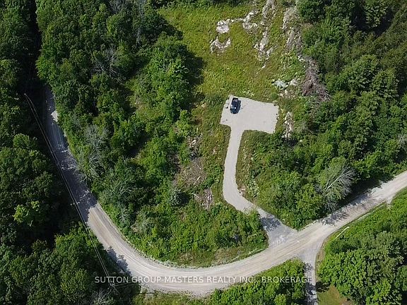 2nd image of 300 Woodcocks Mills Rd
