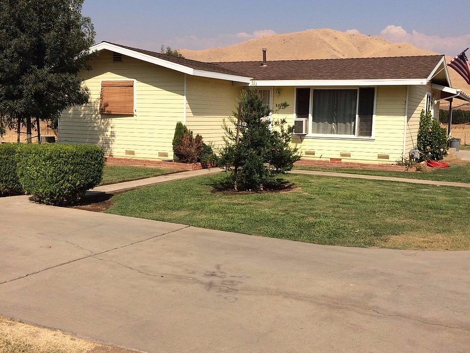 1st image of 800 N Valencia Blvd