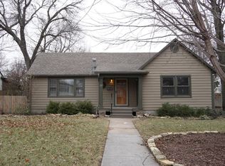 325 E 3rd St #A, Newton, KS 67114