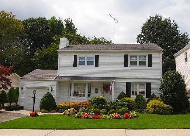 1st image of 6130 211th St