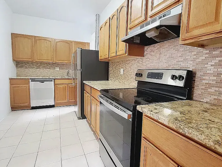 601 W 140th St #43 — Photo 2