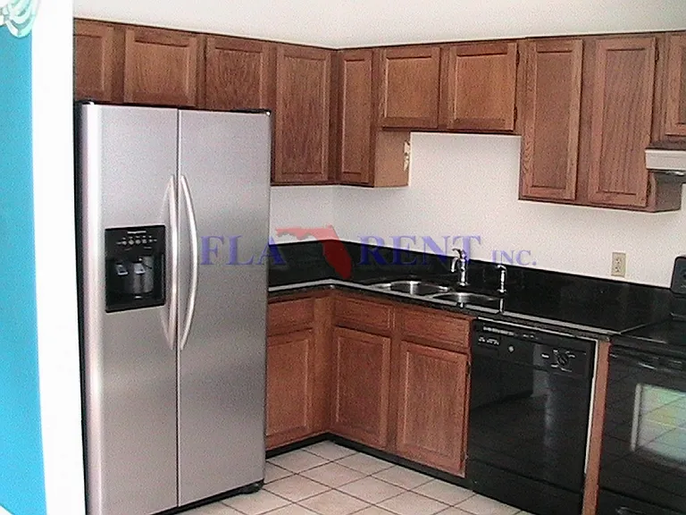 1309 Groveland Ave — Photo 3