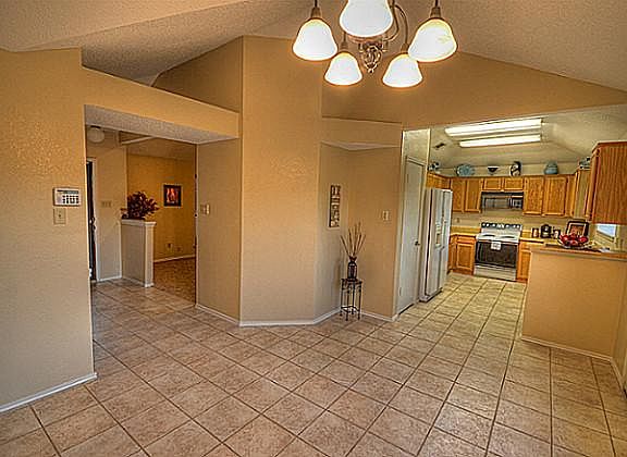 5th image of 1527 Edelweiss Dr