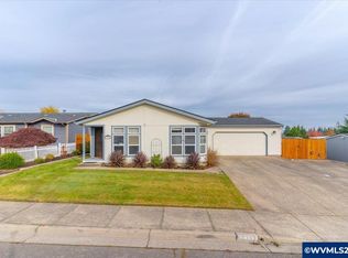 3392 Lake Vanessa Cir NW, Salem, OR 97304