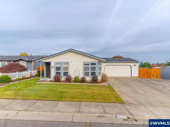 3392 Lake Vanessa Cir NW, Salem, OR 97304