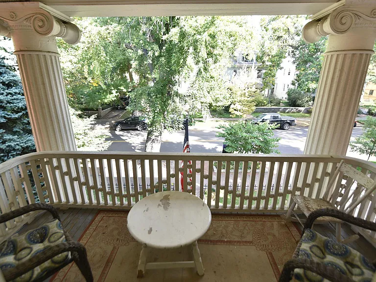 1331 N Franklin St #B — Photo 22
