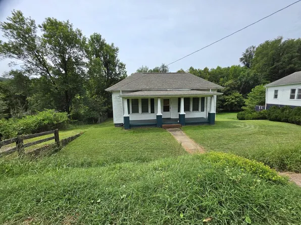 165 Dillons Fork Rd, Fieldale, VA 24089