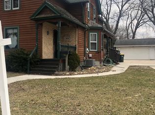 48 Cedar St, Hartford, WI 53027