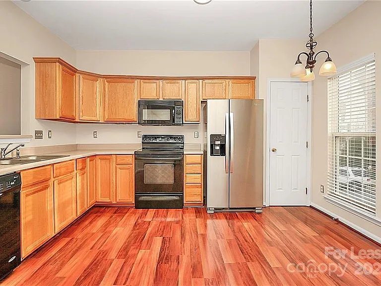 12133 Harrison Steel Dr — Photo 9