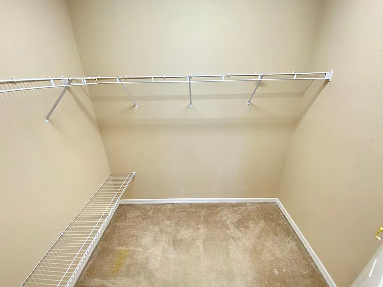 519 Terrace Spring Dr — Photo 32