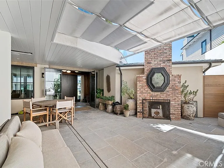 27 Emerald Bay — Photo 29