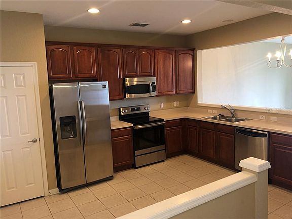 3rd image of 933 Enclair St Unit 1