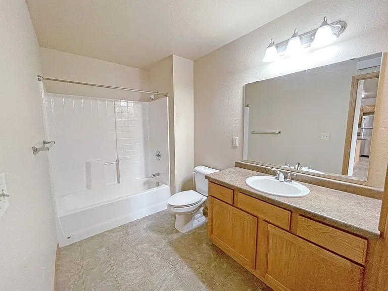 Southwood Apartments — Photo 29