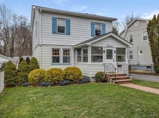14 Congressional Pkwy, Livingston, NJ 07039