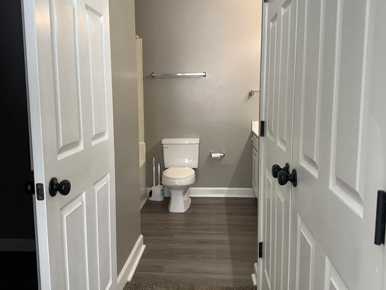 3 bed, 1260 sqft, $1,950 — Photo 3