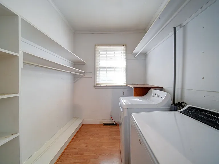 910 Basilwild Dr — Photo 15