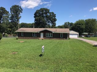 1208 Porter Rd, Lafayette, TN 37083