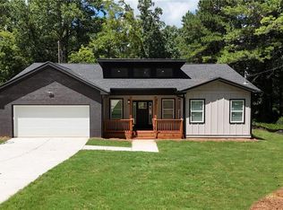 1648 Camp Dr, Jonesboro, GA