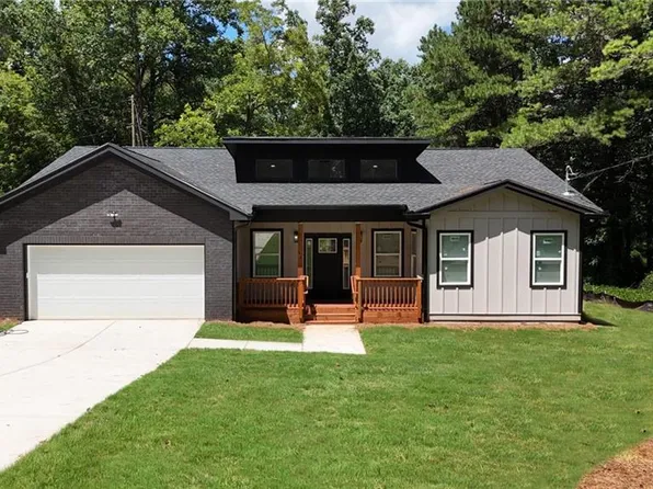 1648 Camp Dr, Jonesboro, GA 30236