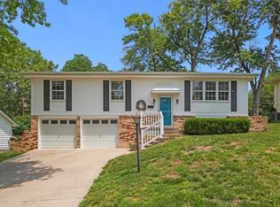 10635 Walrond Ave, Kansas City, MO 64137