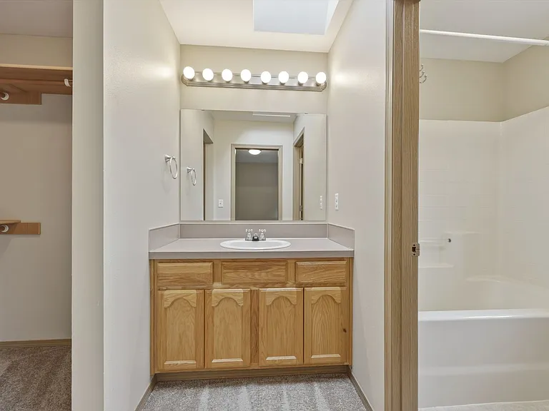 2440 Boulevard Heights Loop SE — Photo 40