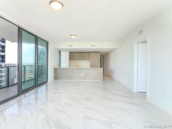 4th image of 1300 S Miami Ave #2806