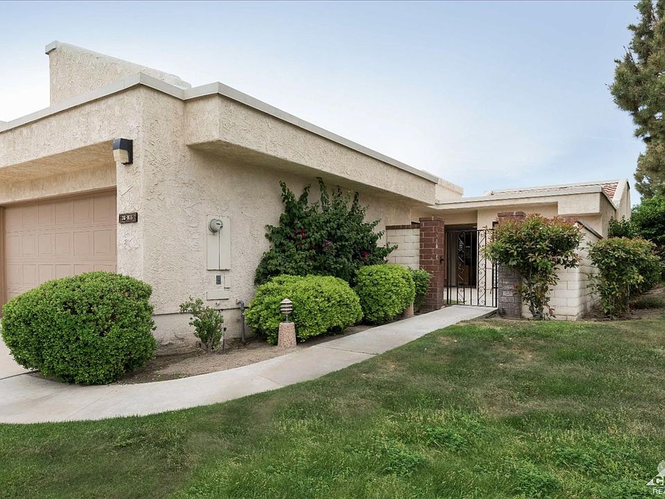 1st image of 36075 Paseo Circulo W