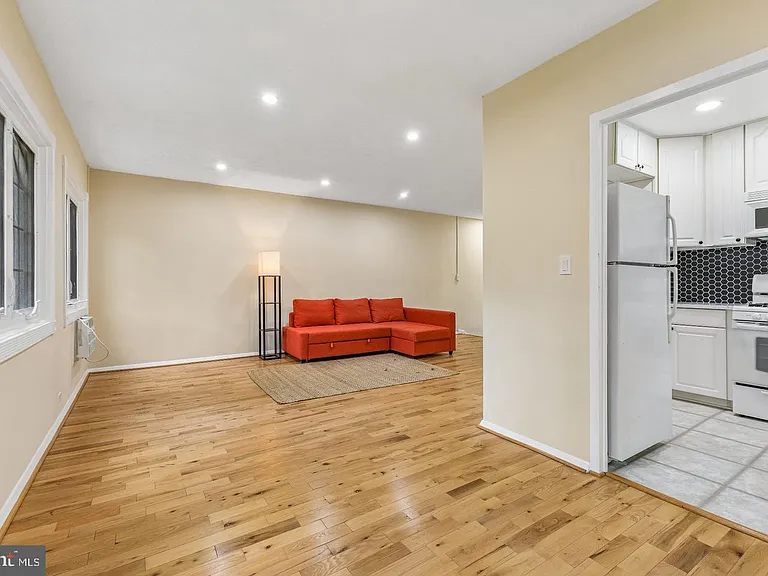 1024 Valley Dr — Photo 11