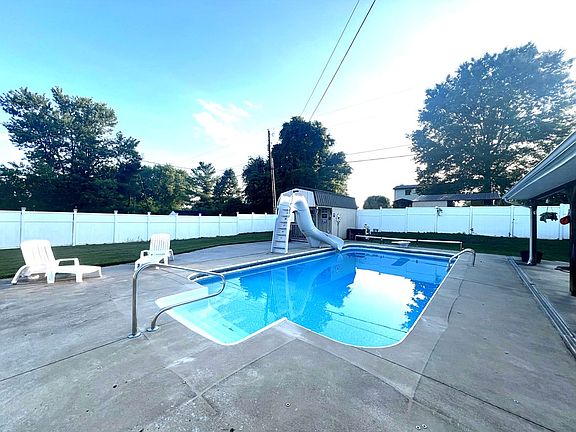 2nd image of 1619 Lawson St