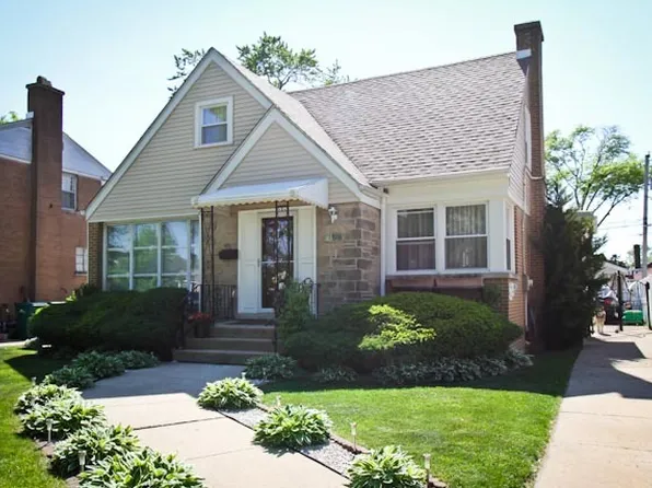 1926 Hull Ave, Westchester, IL 60154