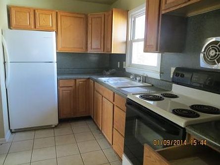 2nd image of 39 Fox Grove Dr