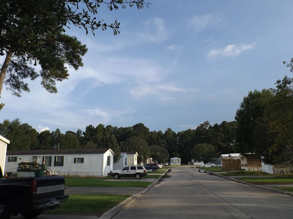 Building Photo - 200 Raider Ln #12