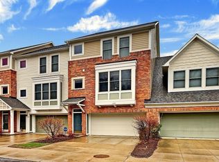 1492 Huntington Ln, Cleveland, OH 44118