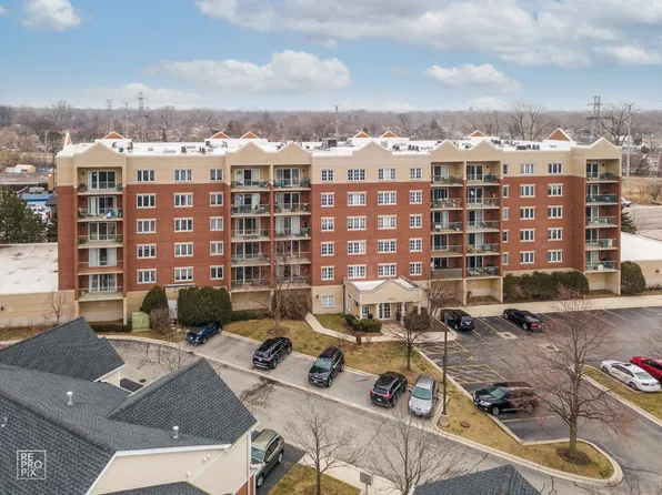 7450 Lincoln Ave Unit 206, Skokie, IL 60076