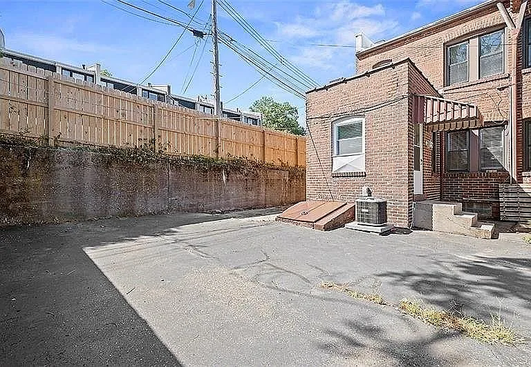 6410 Phillips Ave — Photo 22
