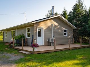 35 Harbour Rd, East Parish, PE C0A 2B0