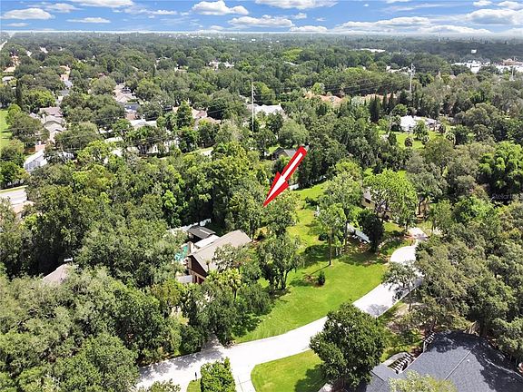 4th image of 2154 Woods Ct