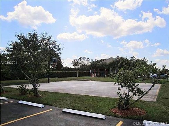 4th image of 1460 Jefferson Dr APT F