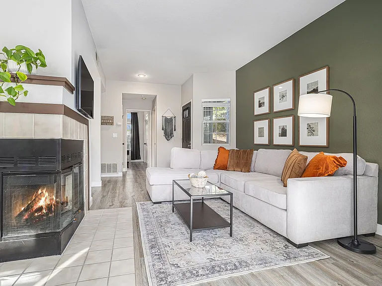 7730 Canyon Meadows Cir #C — Photo 5