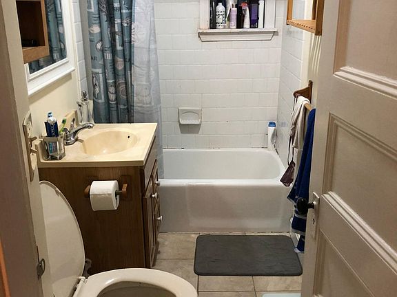 4th image of 31 King Philip Rd #2
