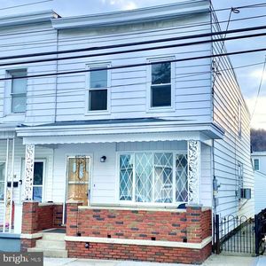 324 S Nichols St, Saint Clair, PA, 17970