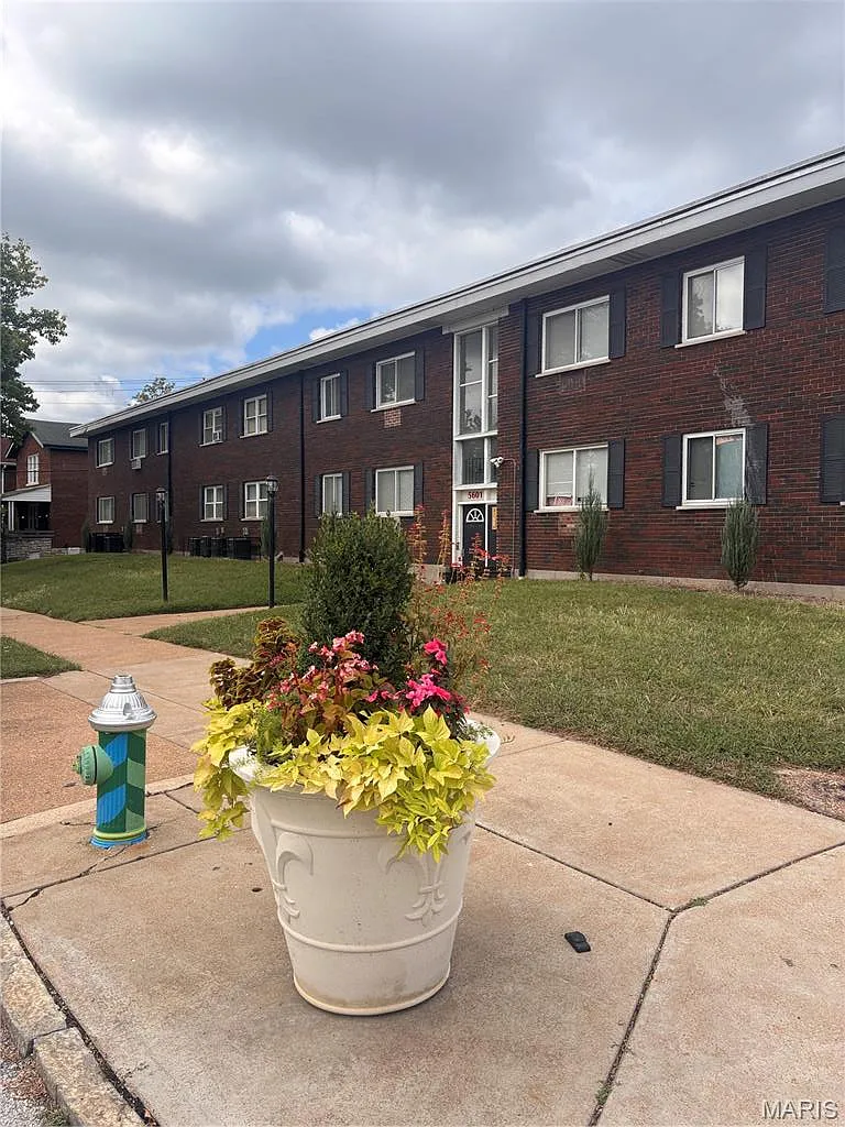 1 bed, 1.0 bath, 750 sqft, $795 — Photo 1