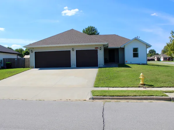 401 Ethan Avenue, Republic, MO 65738