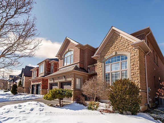 4th image of 3260 Ribble Cres